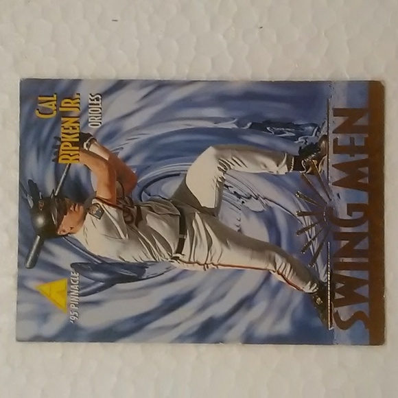 Cal Ripken Jr Baseball Card 1995 - Picture 1 of 2